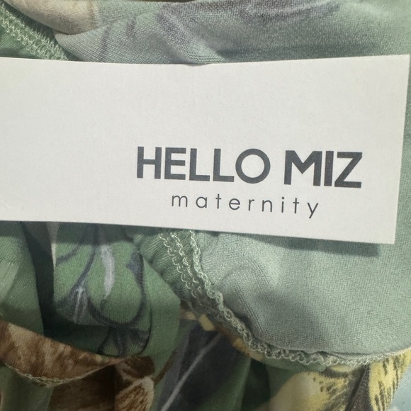Hello MIZ Maternity Green Maxi Dress with Elegant Design Size L - Picture 2 of 4